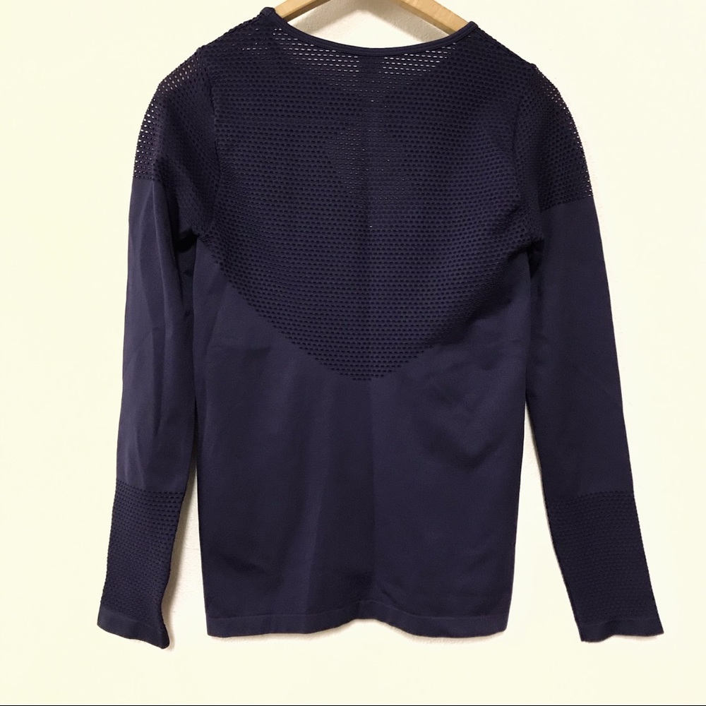 Nwt Fabletics Musetta Long Sleeve Seamless Top - image 3